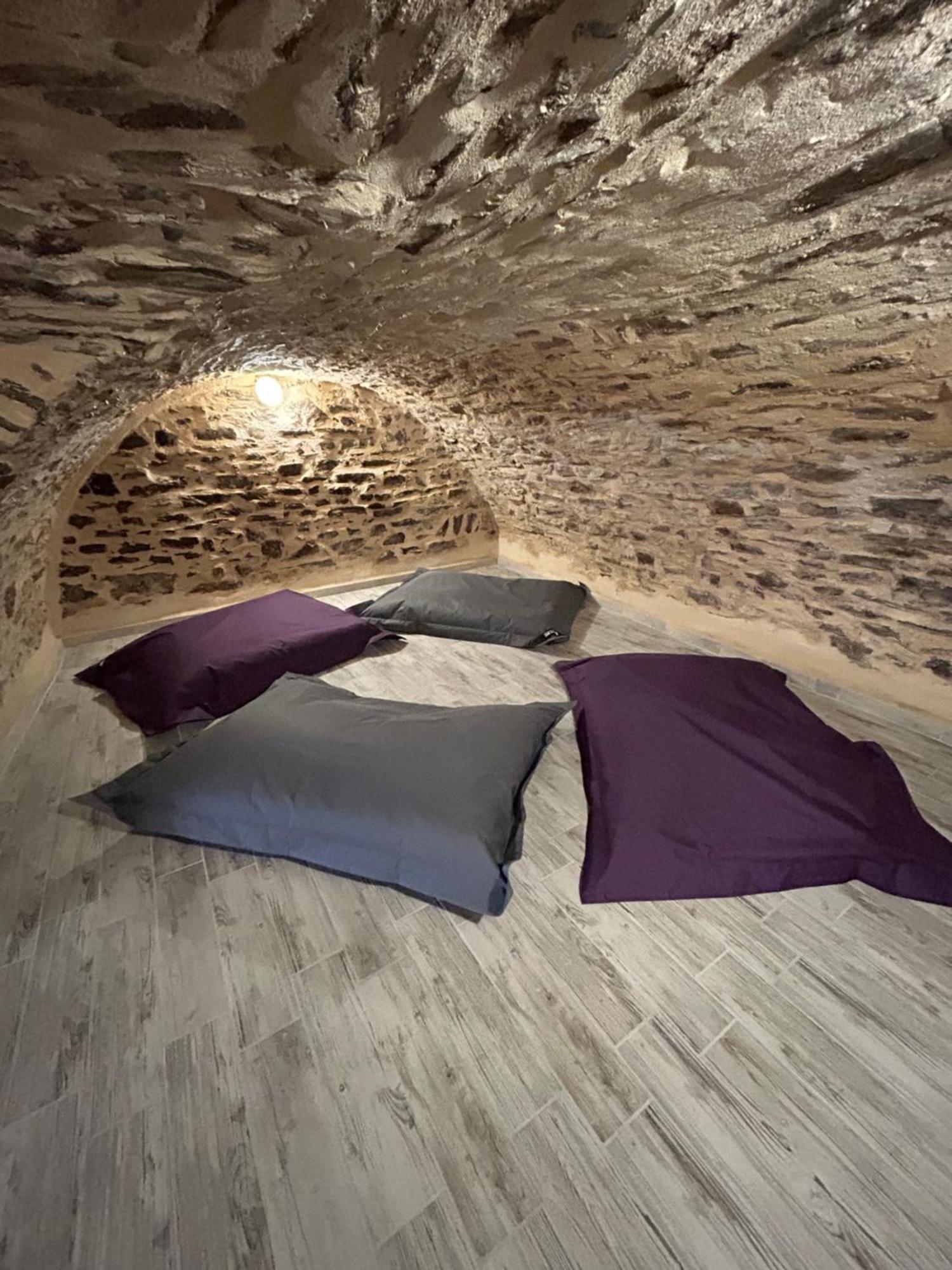 Le Domaine Du Bez Gite De Michel Piscine Sauna Hammam Spa Saint-Laurent-d'Olt Ngoại thất bức ảnh